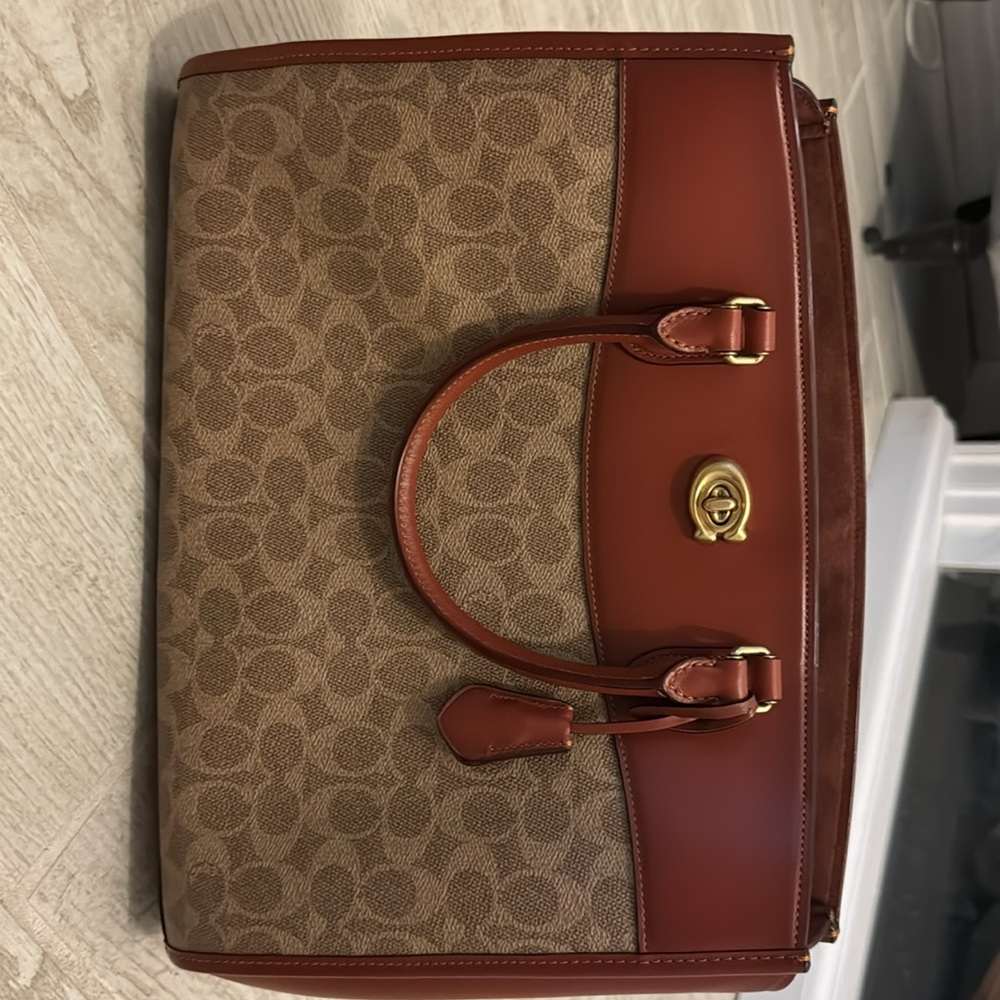 Brand new with tags coach extra large tote